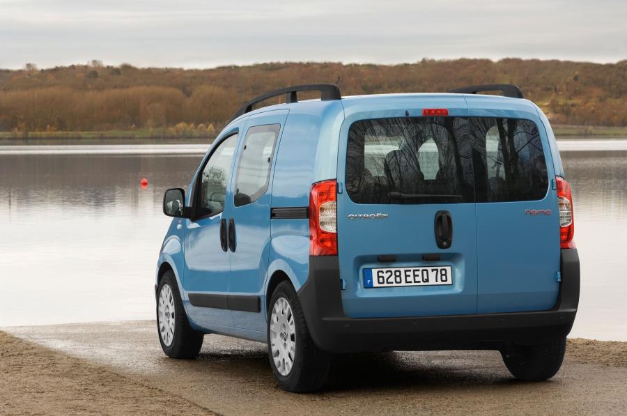  Citroen Nemo Combi 2009 года  (фото 6 из 16)